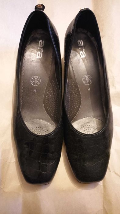 Pantofi piele naturală ,lac