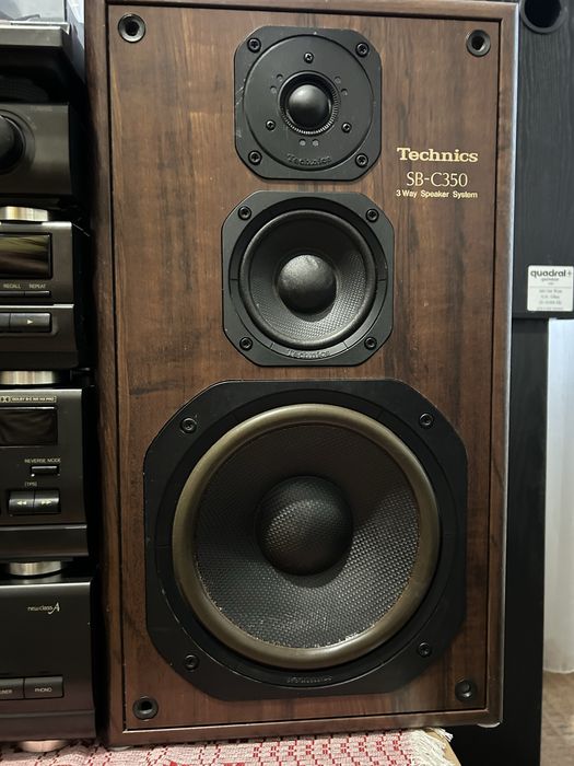Sistem / linie audio TECHNICS cu boxe si pickup in satre perfecta de functionare