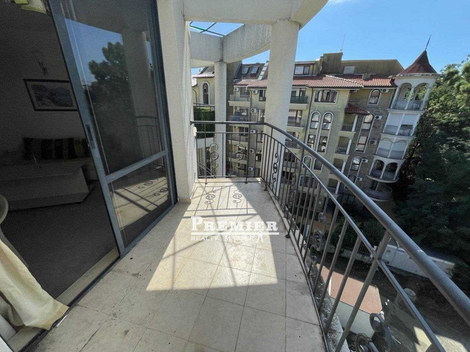 Продава се Двустаен апартамент в к.к. Слънчев бряг - 62 кв.м за 984 €/кв.м - Снимка #5