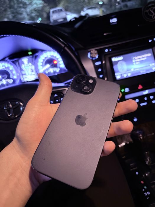 айфон 15 256гб черного цвета