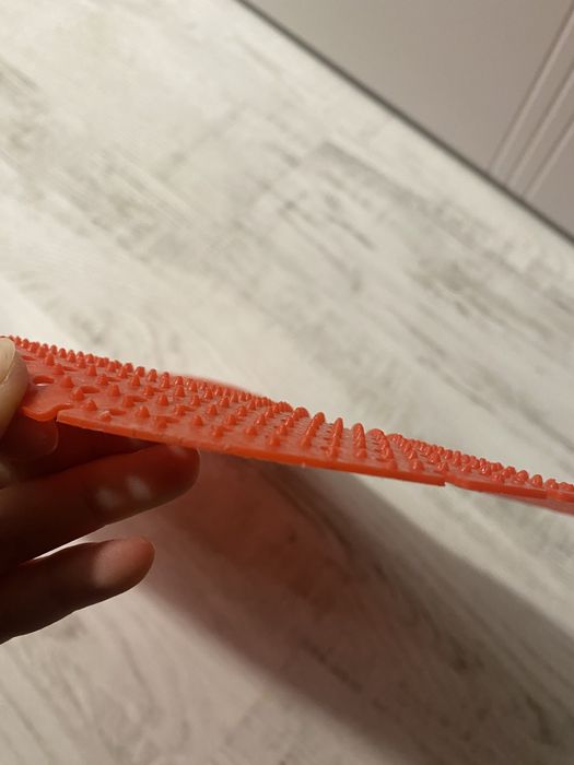 Гвоздестоене подложка