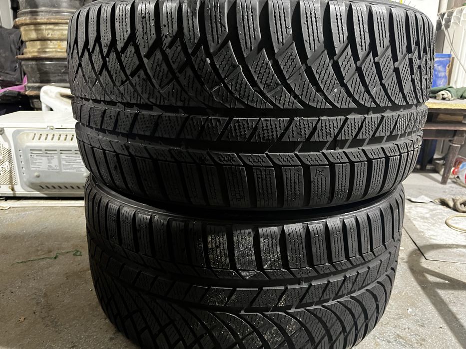 275/35/19- пара шин