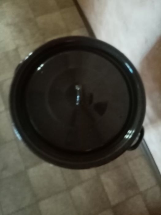 Продам кастрюлю эмалирован. 20л. Новая