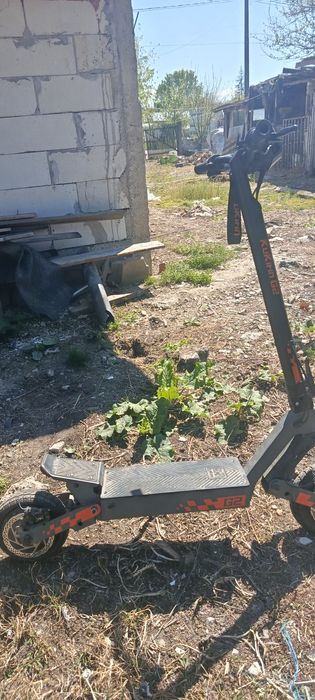 Vând trotinetă kukirin g2