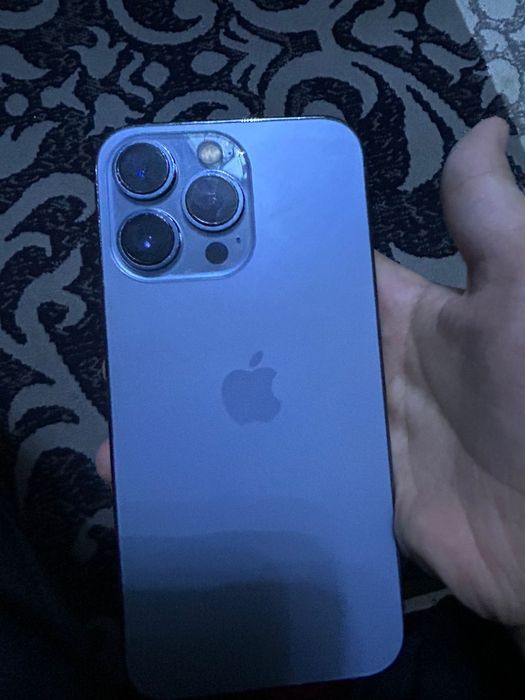 Продаю айфрн 13про