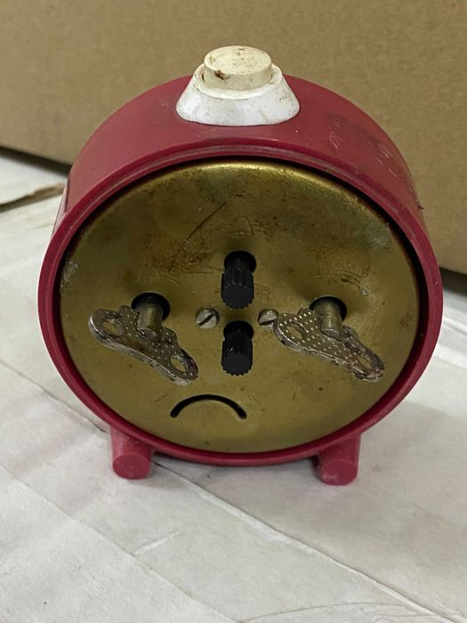 Ceas desteptator Aradora romanesc mecanic de masa