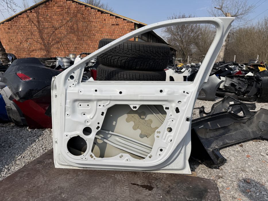 Врата Skoda Octavia 4 2020 год.-