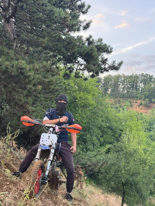 Vând/schimb cross 125 cc