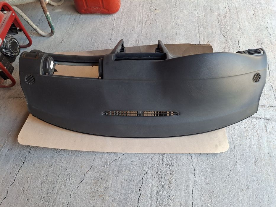 Capota si ușă stânga, planșeu bord, Skoda Superb 1 ( 2001-2008)