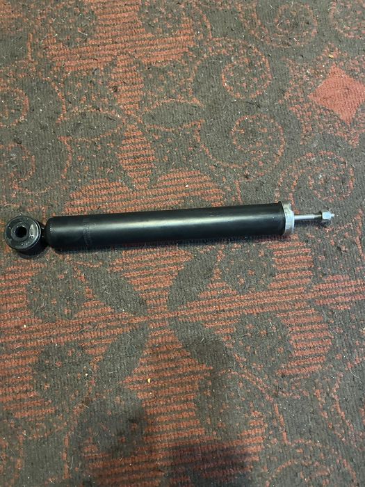 Автозапчасти  на автомобиль Ларгус