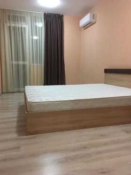 Дава се под наем Двустаен апартамент в Пловдив, Младежки Хълм - 65 кв.м за 490 € - Снимка #12