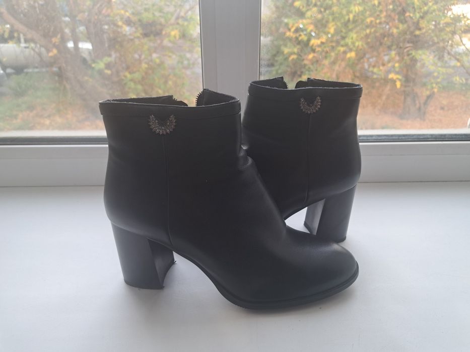 Туфли ботинки 40размер