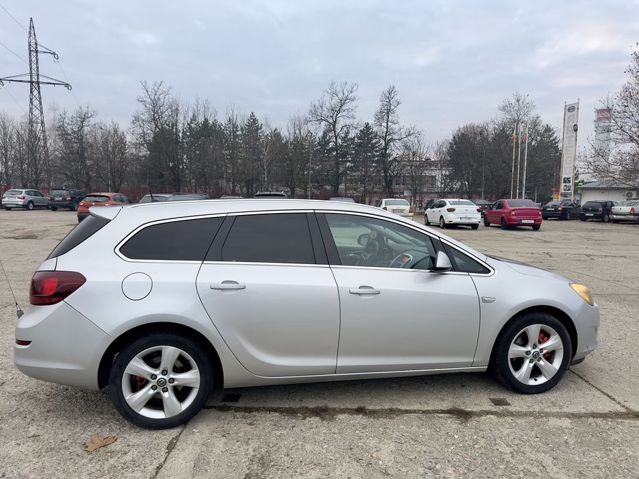 Opel Astra J Break 1.7 Diesel 2011
