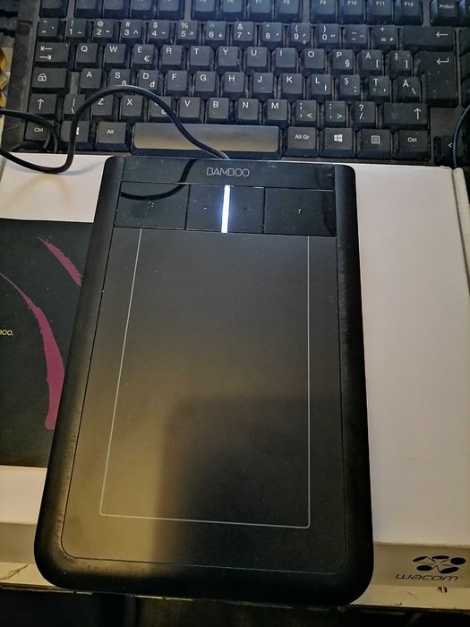 Tableta grafica Wacom Bamboo Touch model CTT-460 faraTouch pen