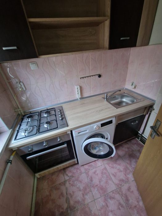 Inchiriez apartament 3 camere Arad