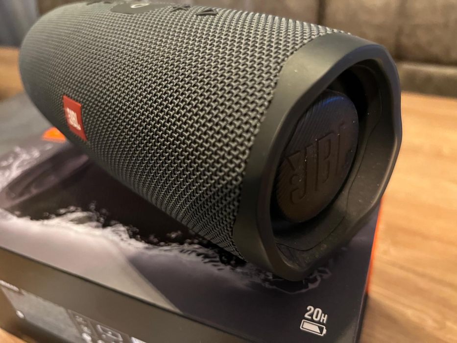 Boxa JBL Charge Essential 2 aproape noua
