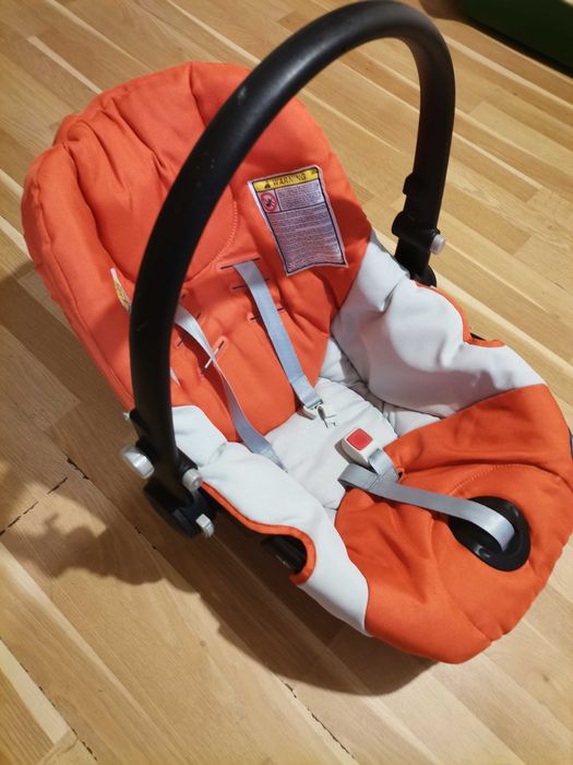 Бебешко столче за кола