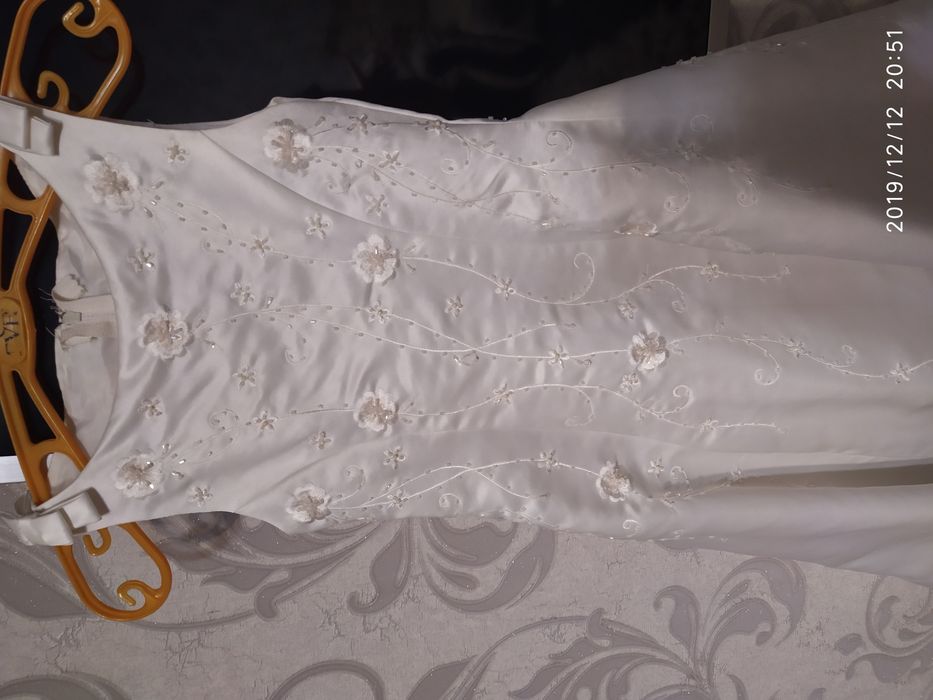 Продам платье для девочки