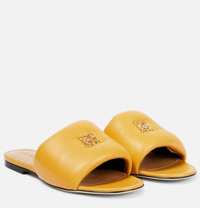 Чехли естествена кожа loewe