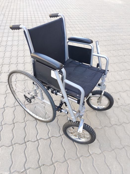 Инвалидная коляска