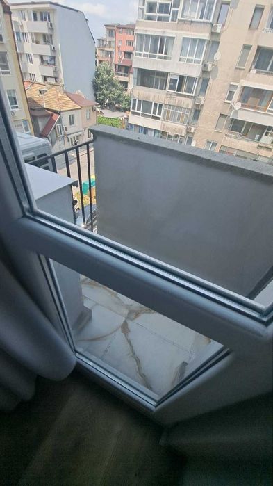 Апартамент с две спални след ремонт Варна център