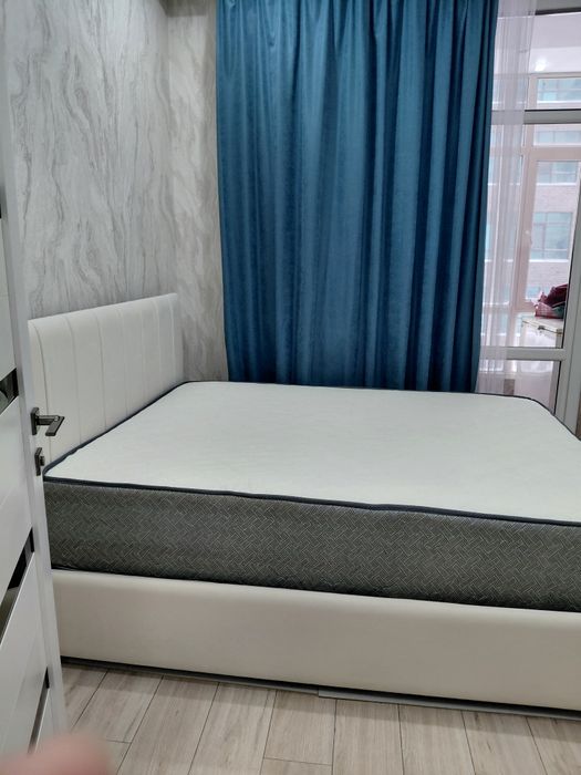 Продаю кровать двуспальный