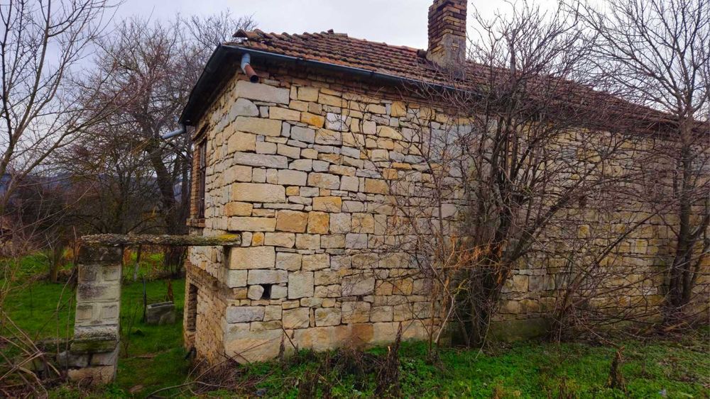 Къща село Златина