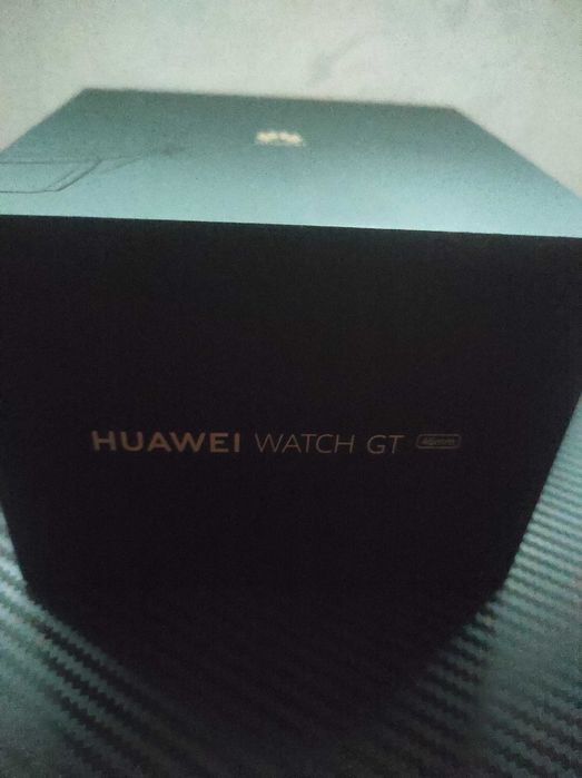 Смарт часовник Huawei GT