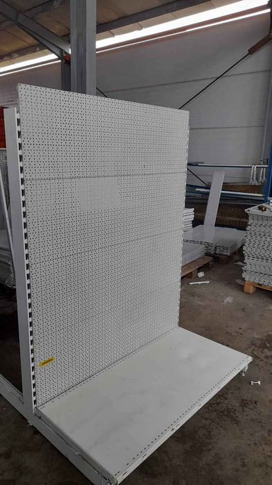 Raft metalic pentru magazin