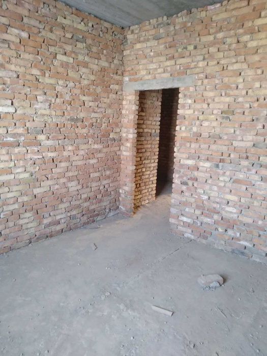 Ko`p qavatli uydagi xonadon