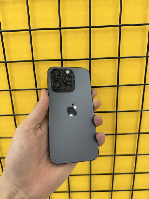 Продам 15 про 256 гб