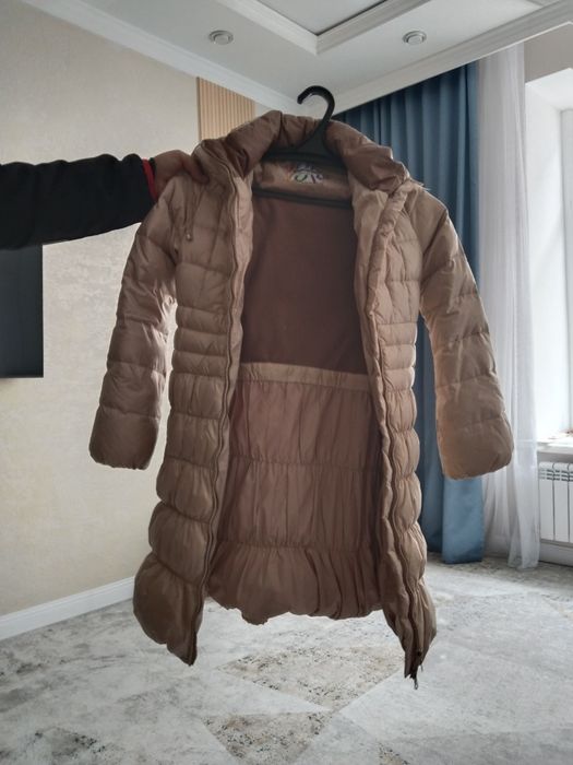 Продаю куртку  для девочки, рост  152