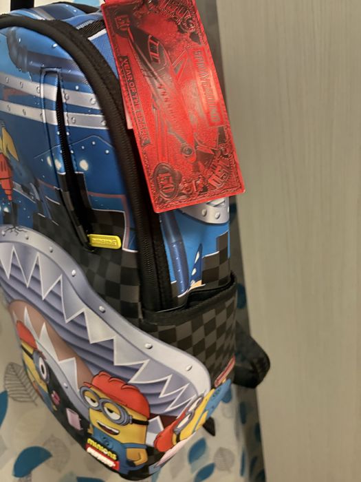 Ghiozdan sprayground nou