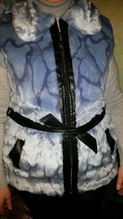 Жилет женкий,иск.мех.