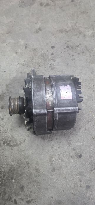 Генератор на машину