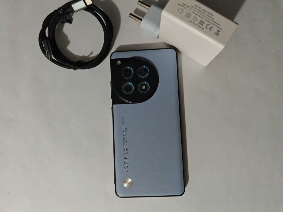 OnePlus 12R, model PJE 110, 16/512Gb. Oxigen OS 15