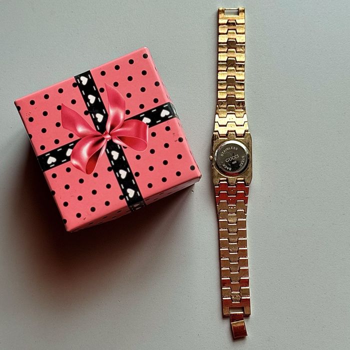 Jenskiy Gucci tillarang soati sotiladi