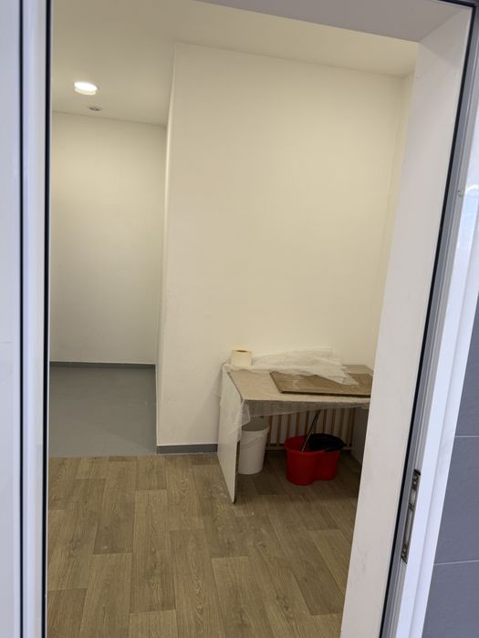 Дава се под наем Промишлена сграда в Асеновград - 650 кв.м за 1785 € - Снимка #19