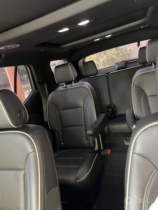 Chevrolet Traverse 2023 гол