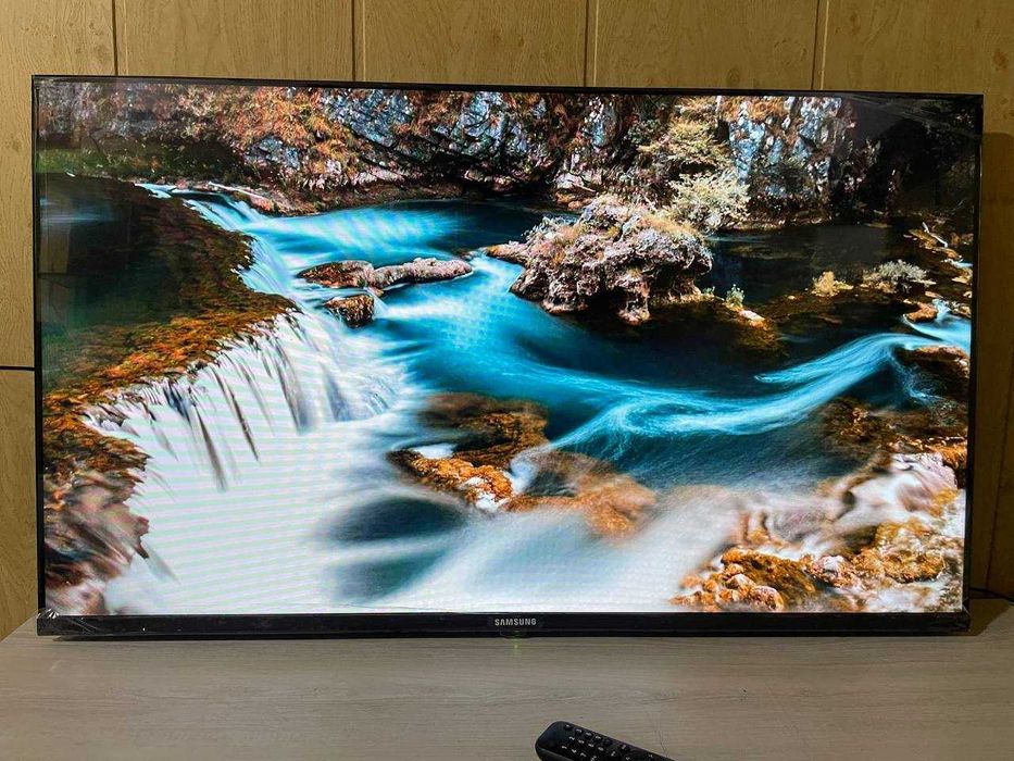 Продается телевизор Smart 43