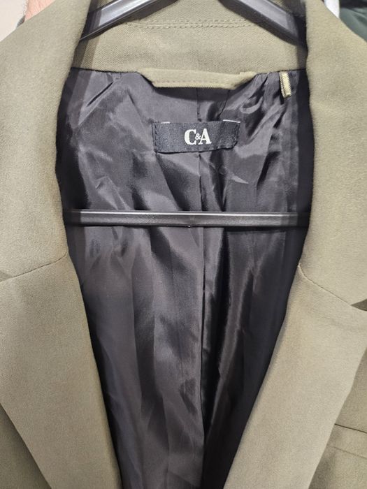 Sacou kaki C&A cu eticheta