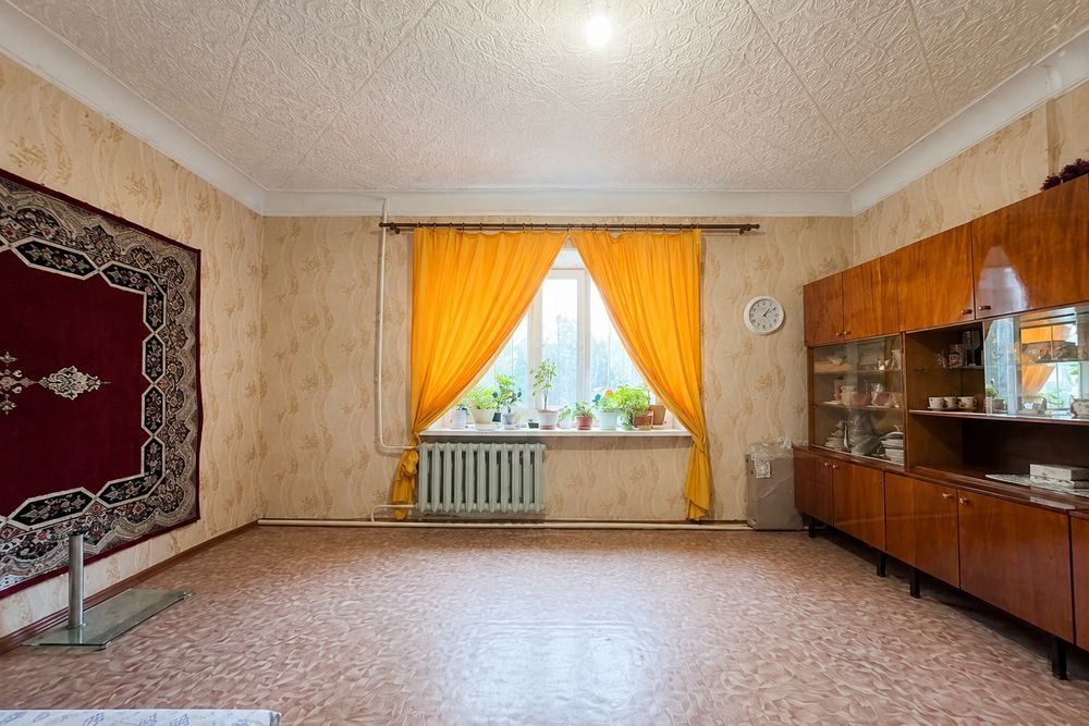 Продаётся 2-ух комнатная квартира