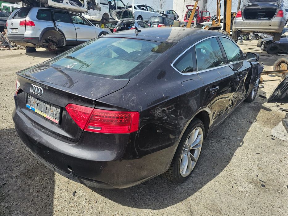 Dezmembrez Audi A5 - 8T (facelift) (2011 - 2016), 2.0 tdi CGL, manual, CGL, MVT