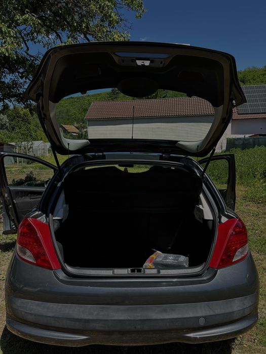 Se vinde Peugeot 207 din 2013
