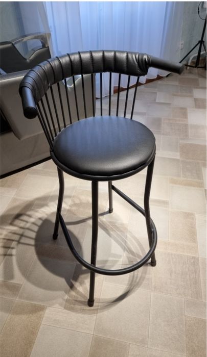 Барные стулья новые