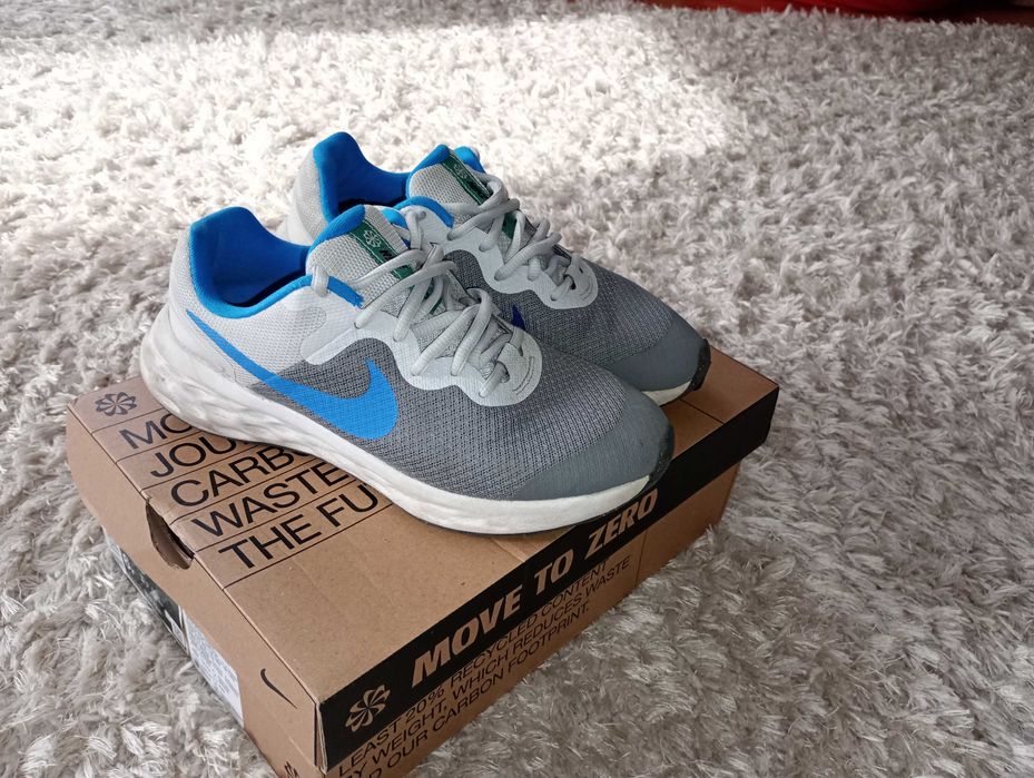 детски маратонки NIKE  и ADIDAS    
 МАТ-СТАР номер 37