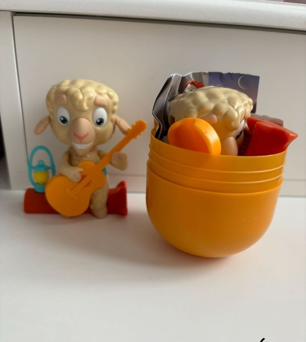 Kinder Maxi играчка