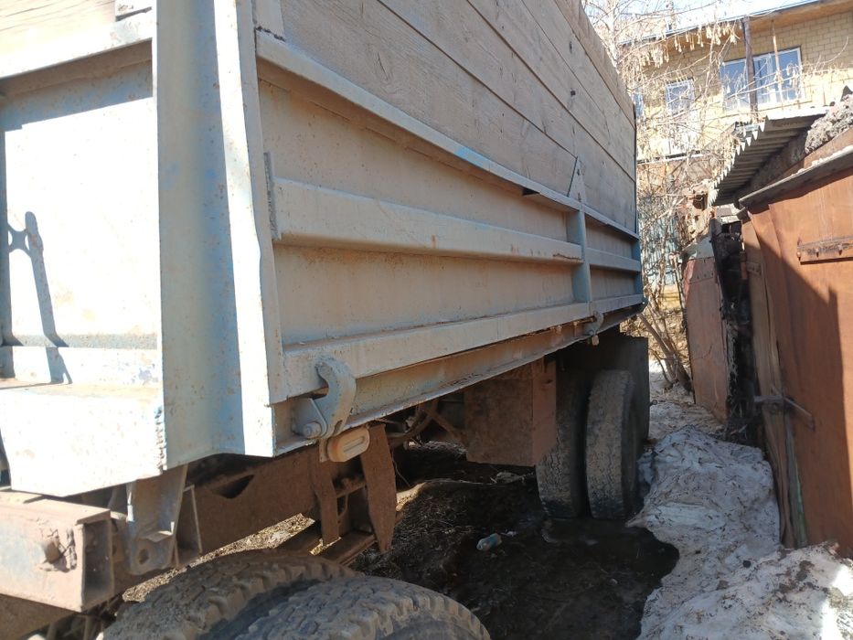 Продам прицеп на полном ходу