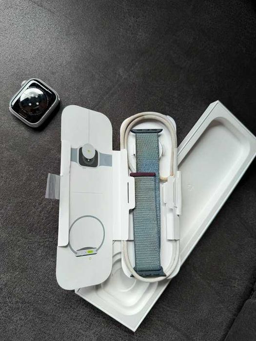 Apple Watch Series 9 Starlight 41mm GPS