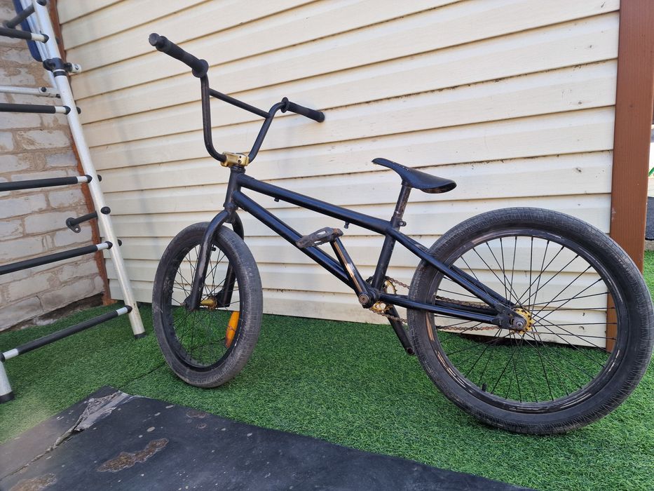 Продам Велосипед трюковой BMX